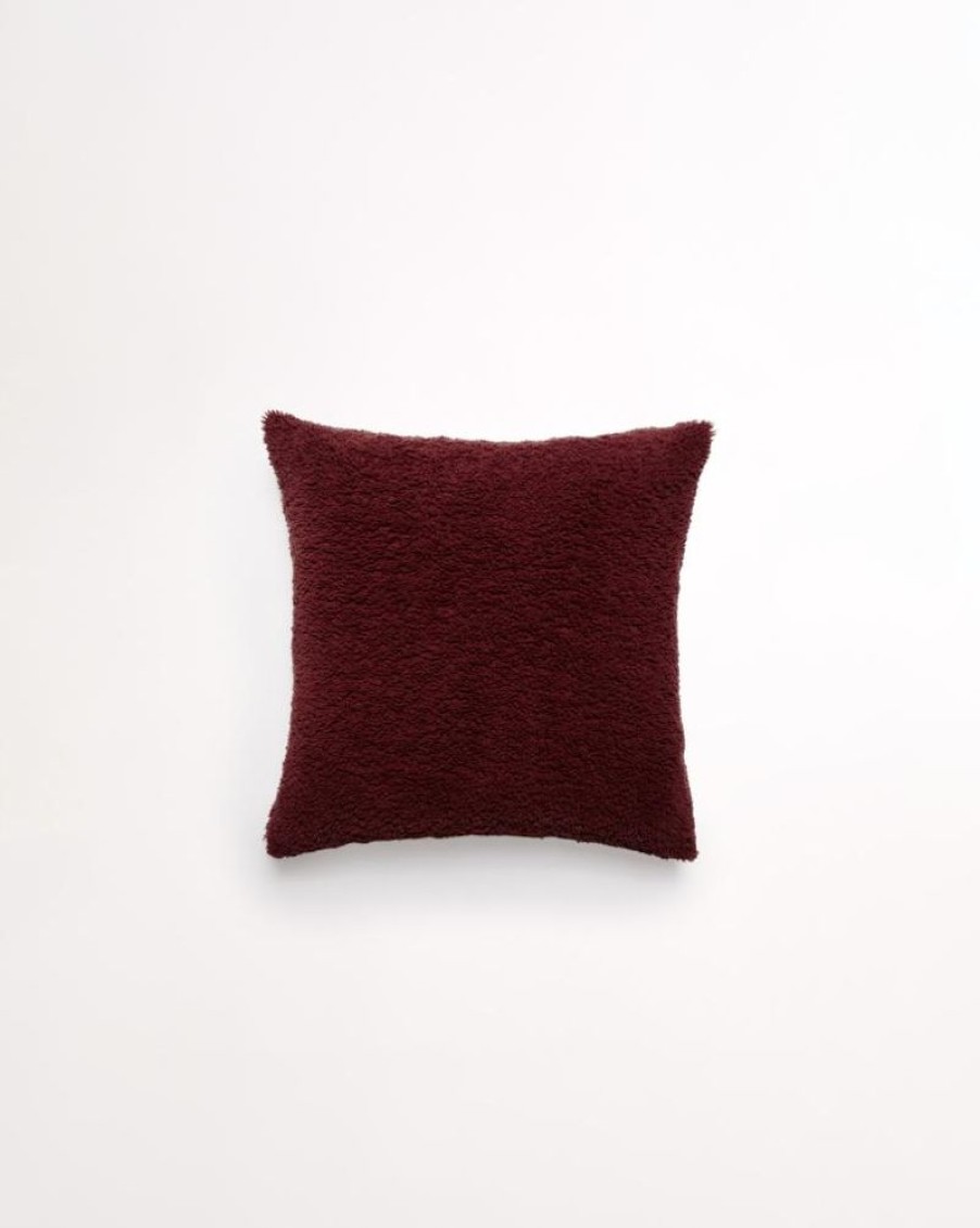 Cushions Hommey | Cushion - Essential Faux Fur Cherry (Cover Only)