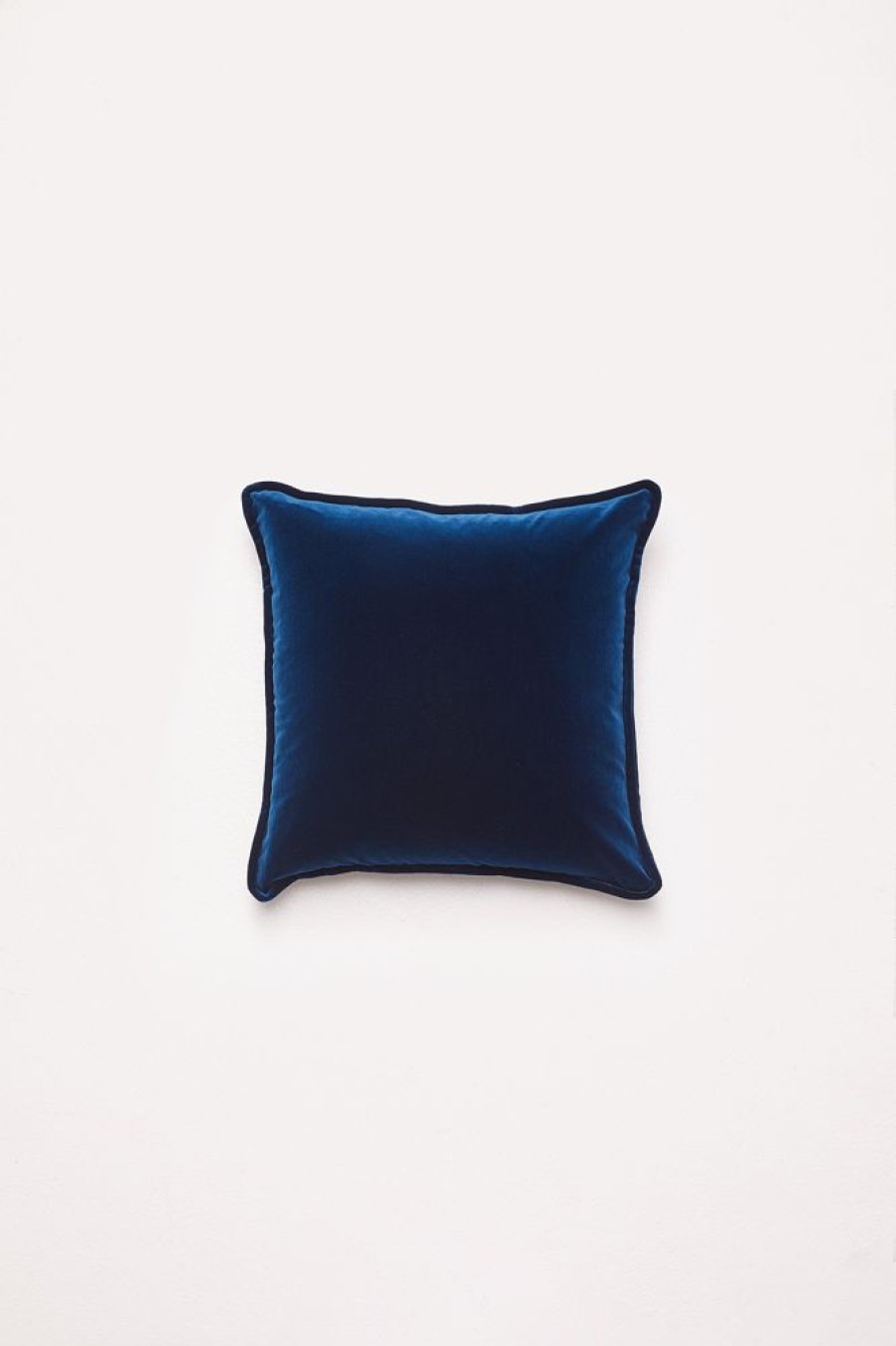 Cushions Hommey | Cushion - Essential Velvet Midnight Blue (Cover Only)