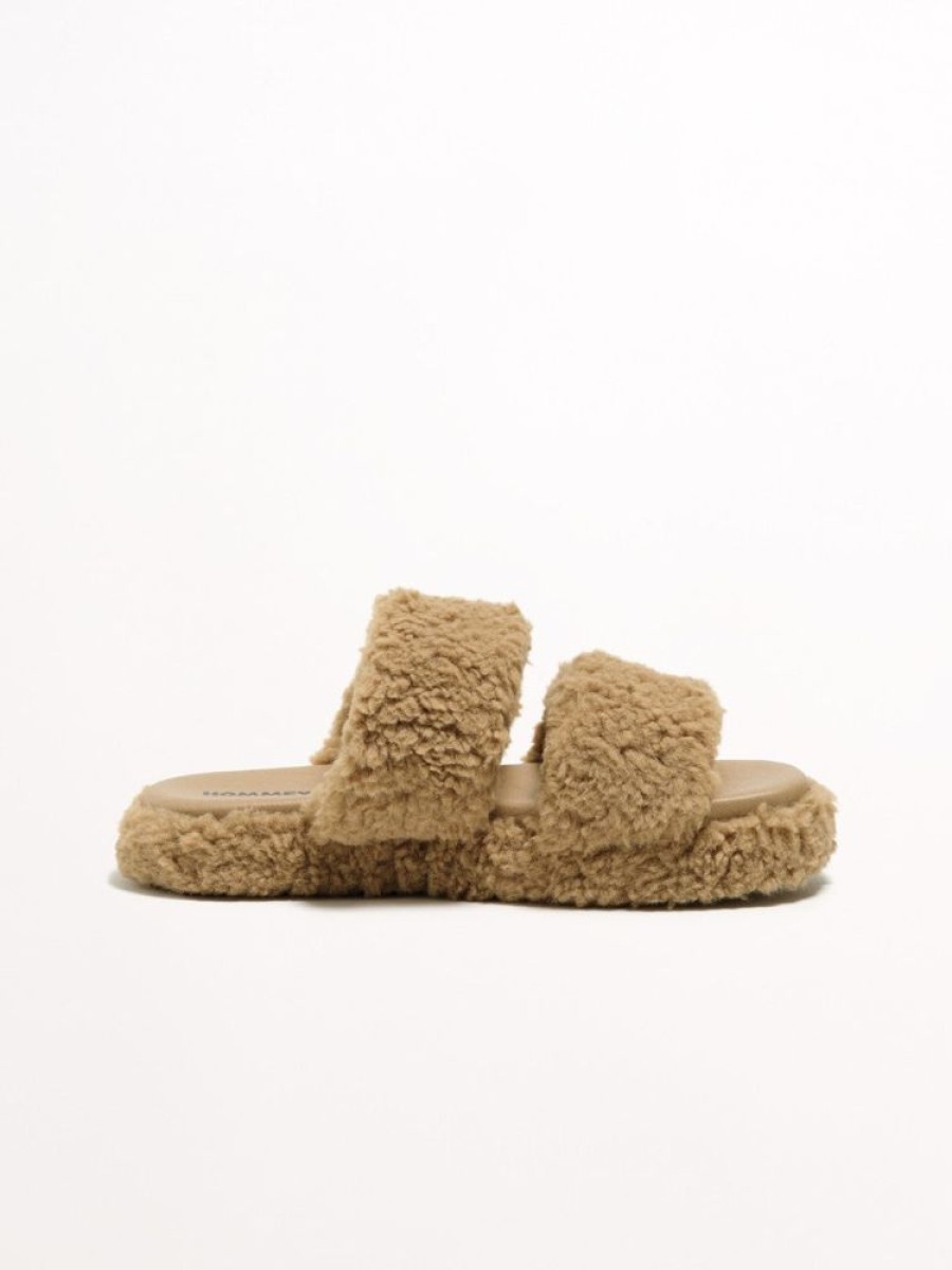 Socks & Slides Hommey | Willow Slide - Brown | Adjustable, Cosy, Vegan Platform Slippers Tan