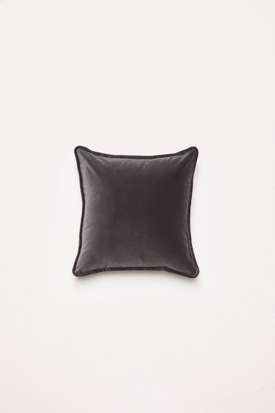 Cushions Hommey | Cushion - Essential Velvet Graphite (Cover Only)